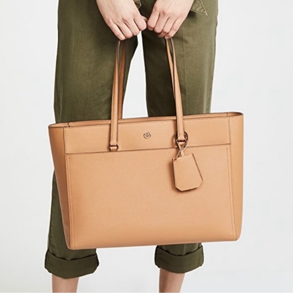 Tory Burch Handbags - Tory Burch Robinson Tote Bag
